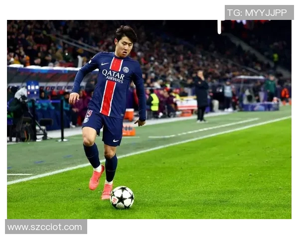 2019年足球明星风云榜揭晓他们的精彩瞬间与辉煌成就