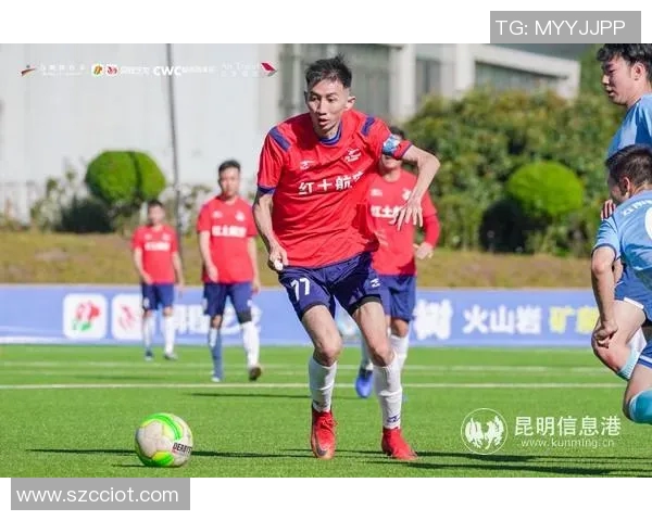 足球明星的水杯名称揭秘及其背后的故事与意义分析